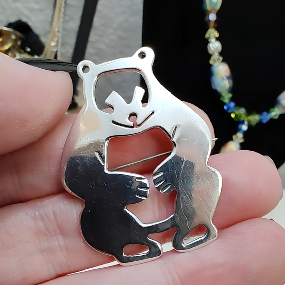 TAXCO Sterling Silver Openwork Cutout Grizzly Bear Brooch Pin - Picture 8 of 9